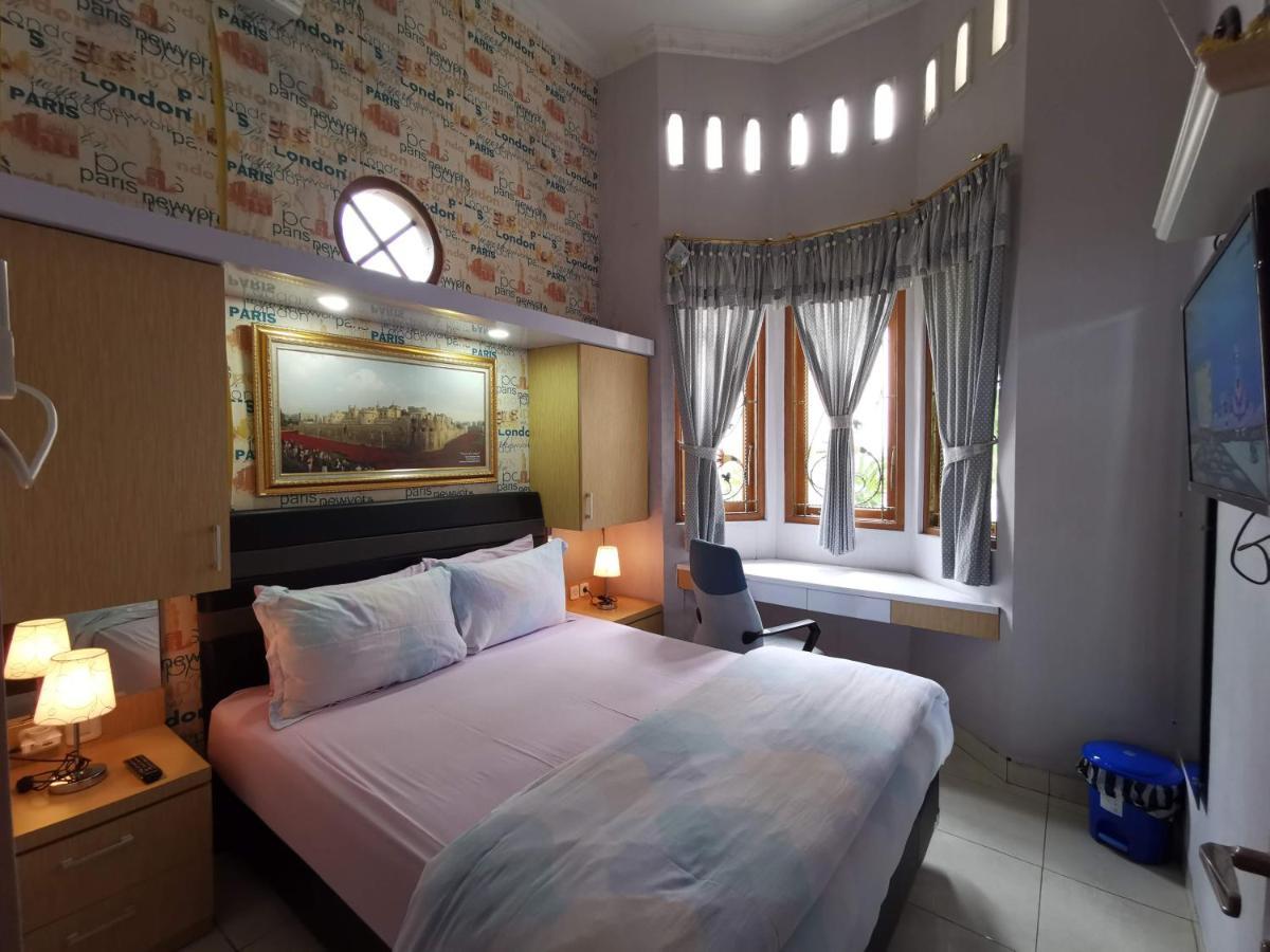 Nariska Suite Homestay Yogyakarta Esterno foto